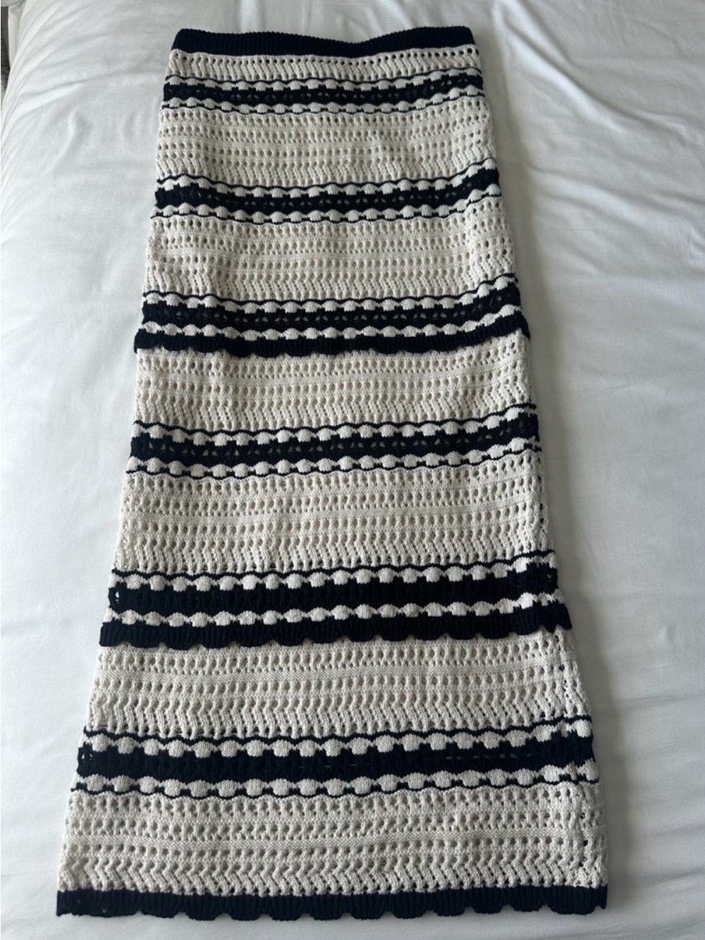 Sincerely Jules Black & White Crochet Knit Skirt Size Medium